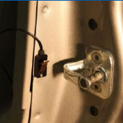 WiSEgap - 无线内间隙传感器 - 安装在车后盖内间隙测量
